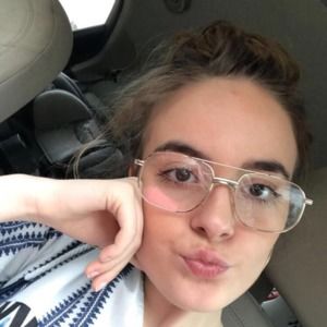 Meet your Posher, Angelena